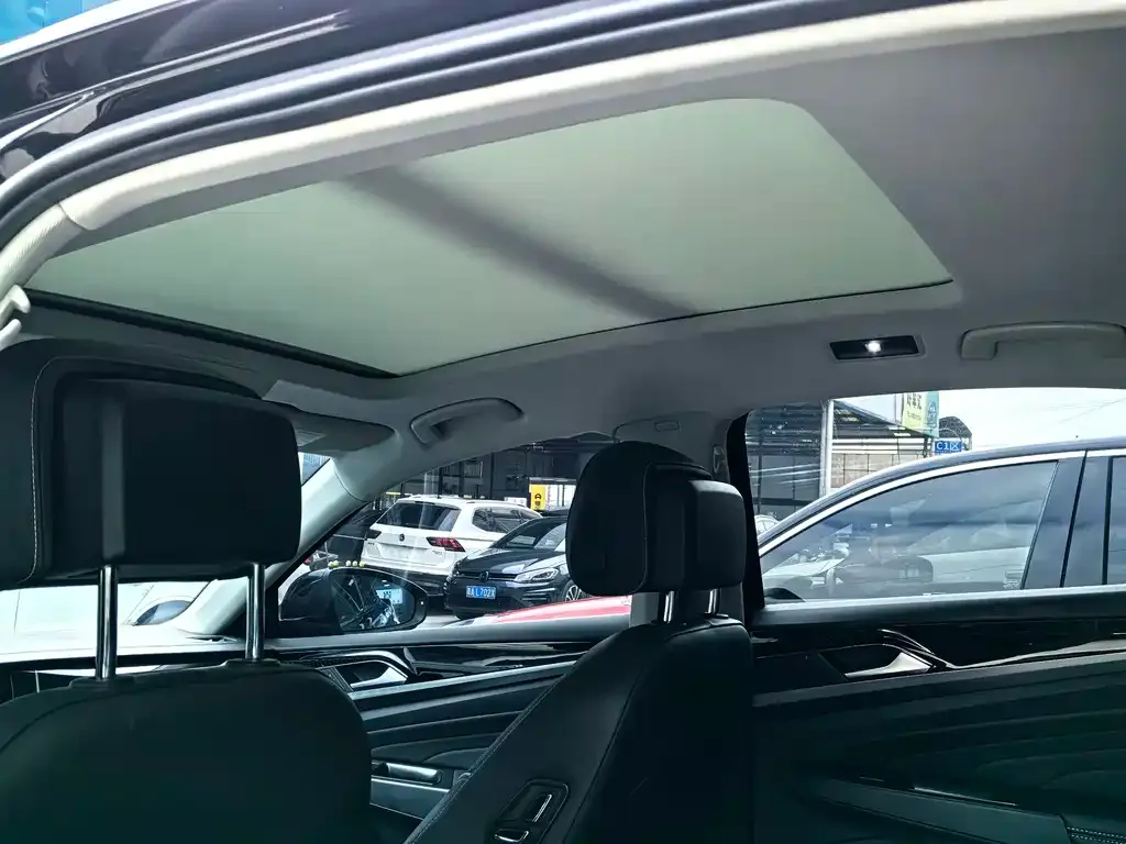 Volkswagen Passat — фото 2