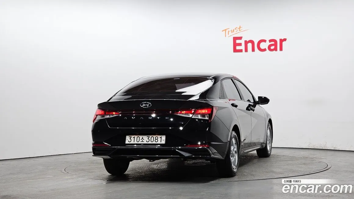 Hyundai AVANTE — фото 3