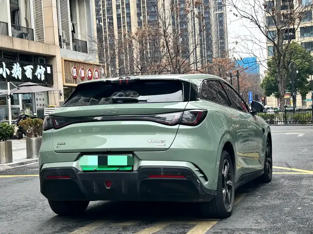 BYD Seal 06GT — фото 9