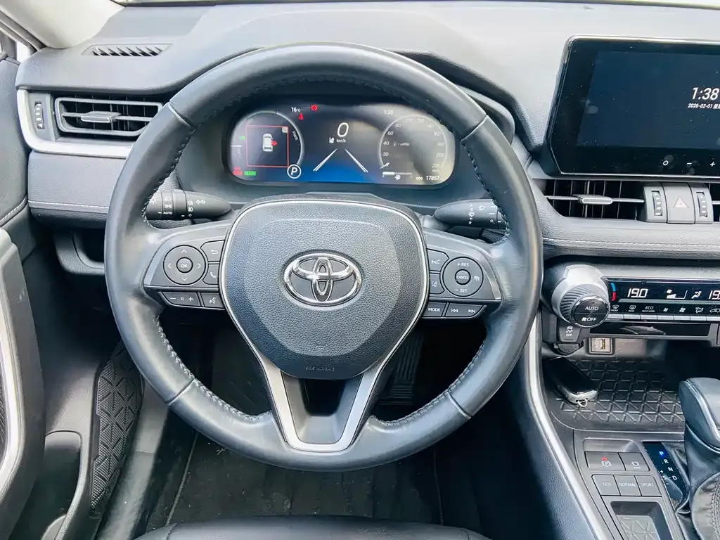 Toyota Wildlander — фото 4