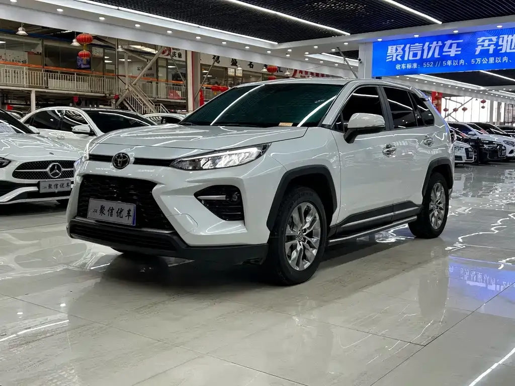 Toyota Wildlander — фото 4