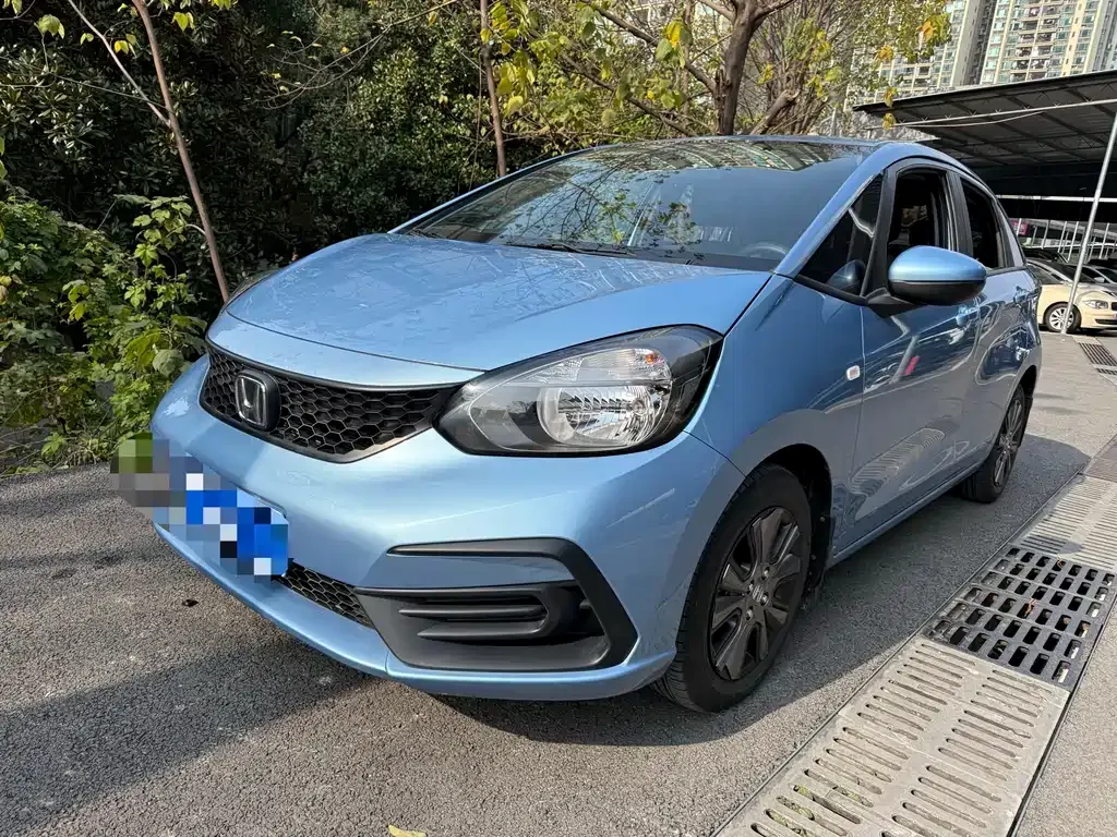 Honda Fit — фото 1