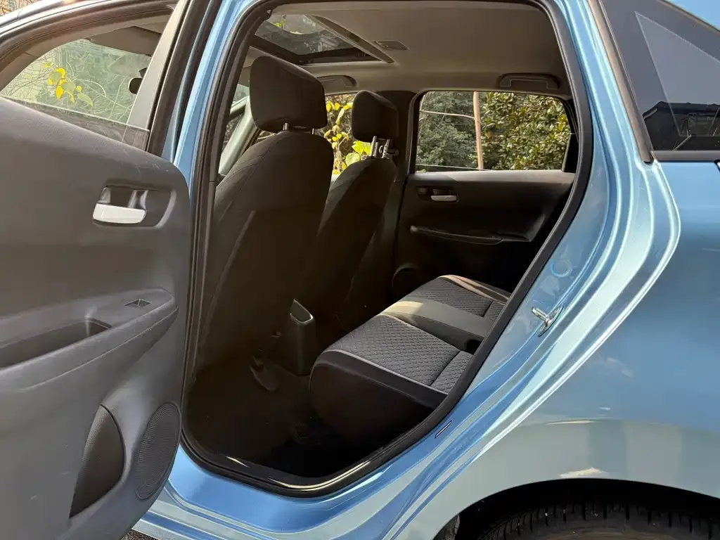 Honda Fit — фото 6