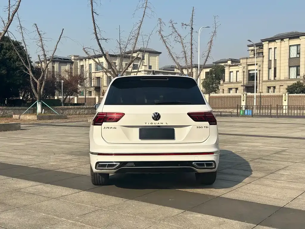 Volkswagen Tiguan L — фото 5