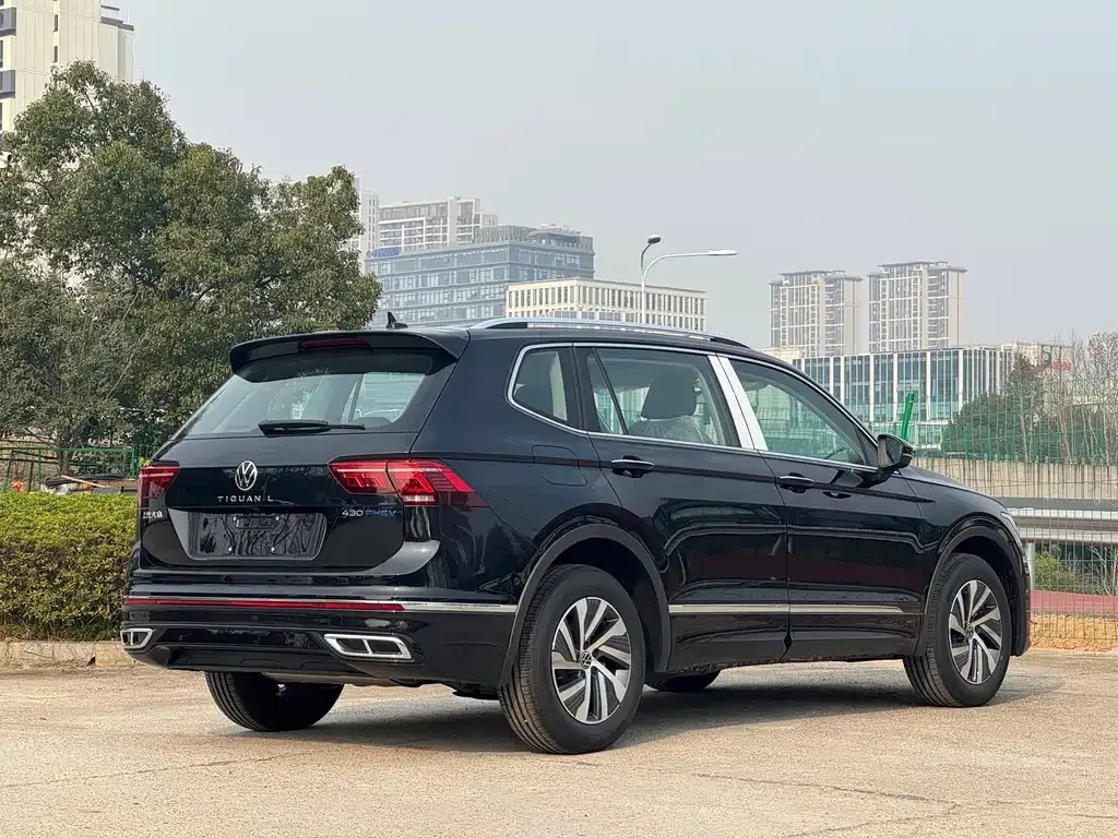 Volkswagen Tiguan L New Energy — фото 10