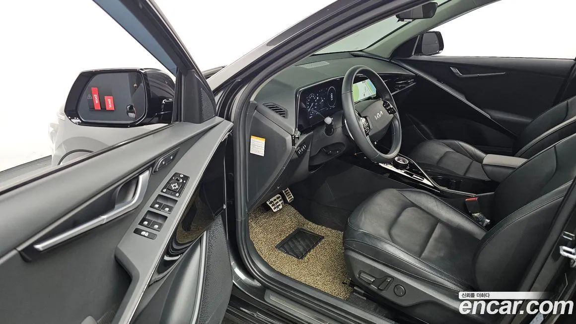 Kia Niro — фото 10