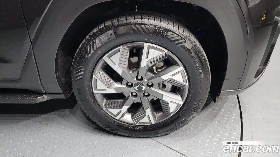 KG Mobility (Ssangyong) Torres — фото 3
