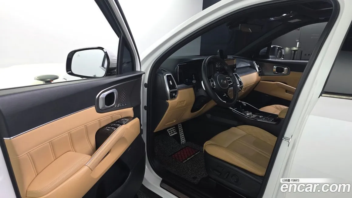 Kia Sorento — фото 6