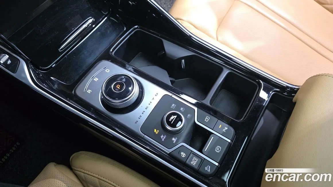 Kia Sorento — фото 9