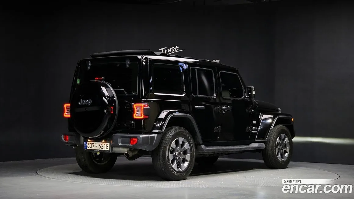 Jeep Wrangler — фото 2