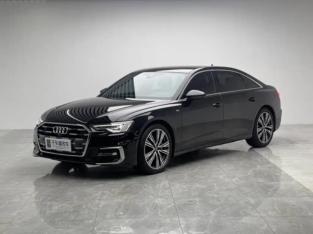 Audi A6L — фото 1