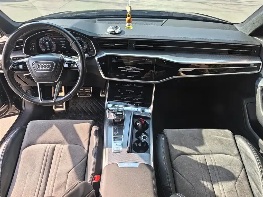Audi A6L — фото 4