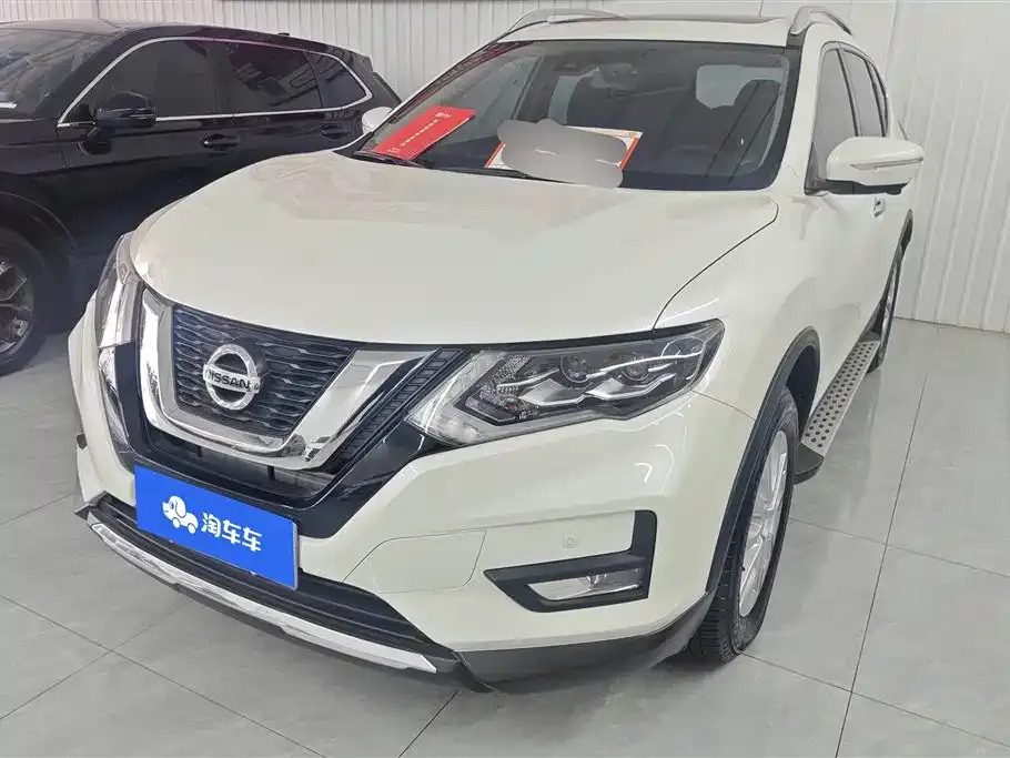 Nissan X-Trail — фото 1