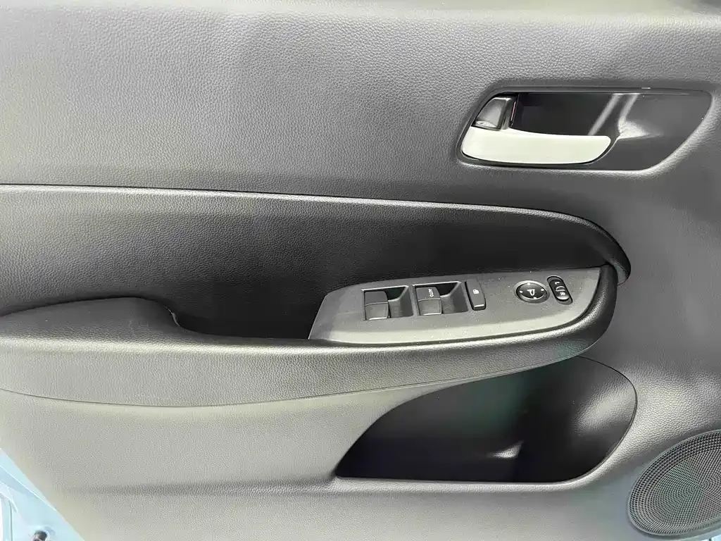 Honda Fit — фото 5