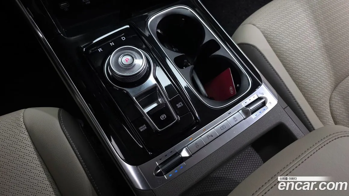 Kia Carnival — фото 10