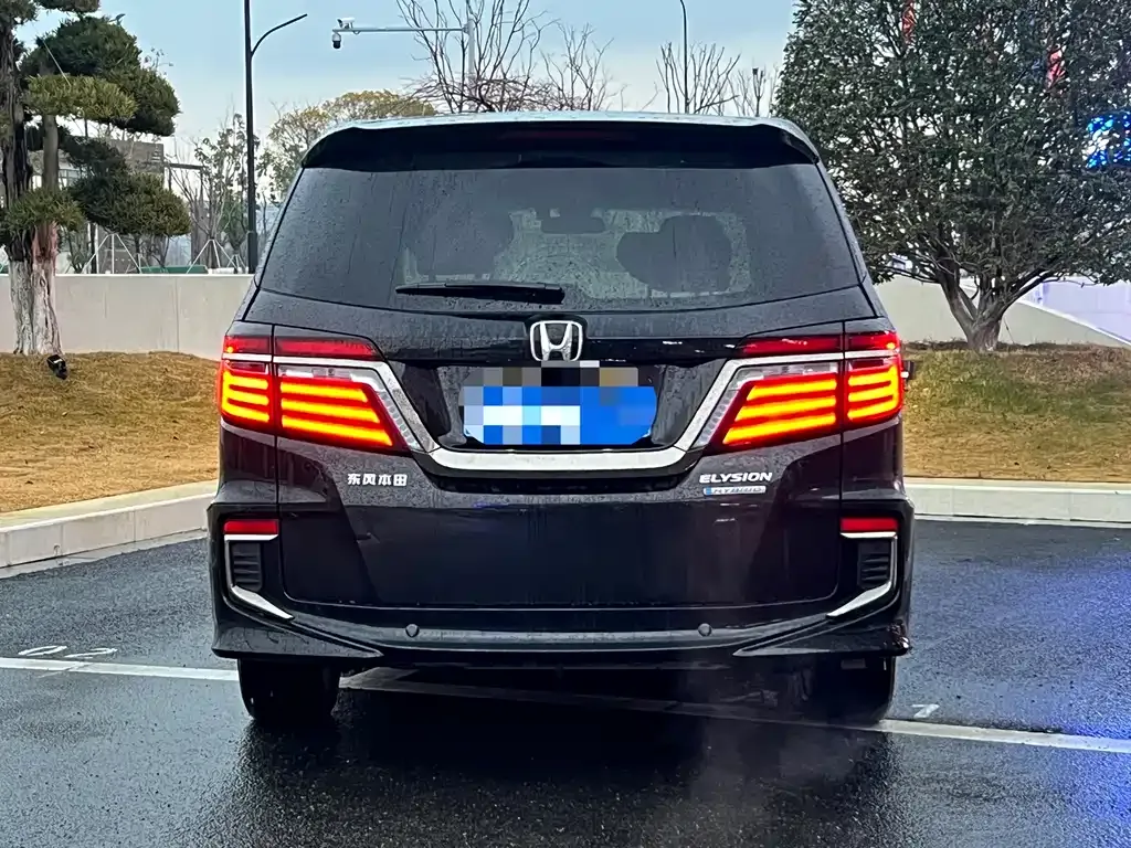 Honda Elysion — фото 2
