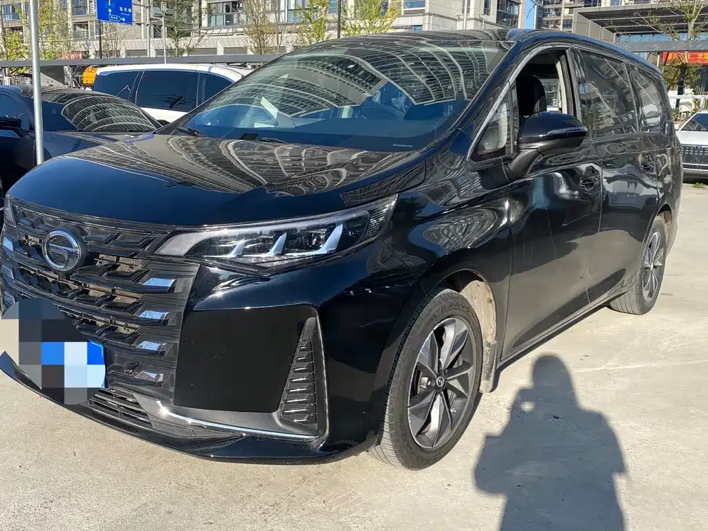 GAC Motor Trumpchi M6 — фото 1