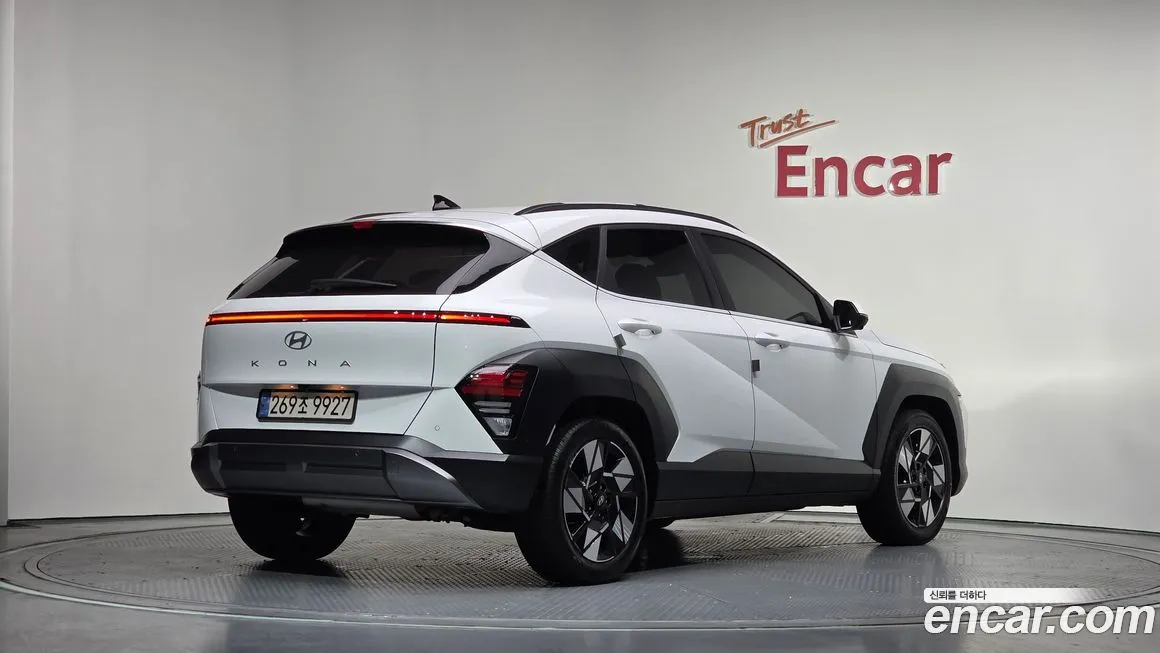 Hyundai Kona — фото 2