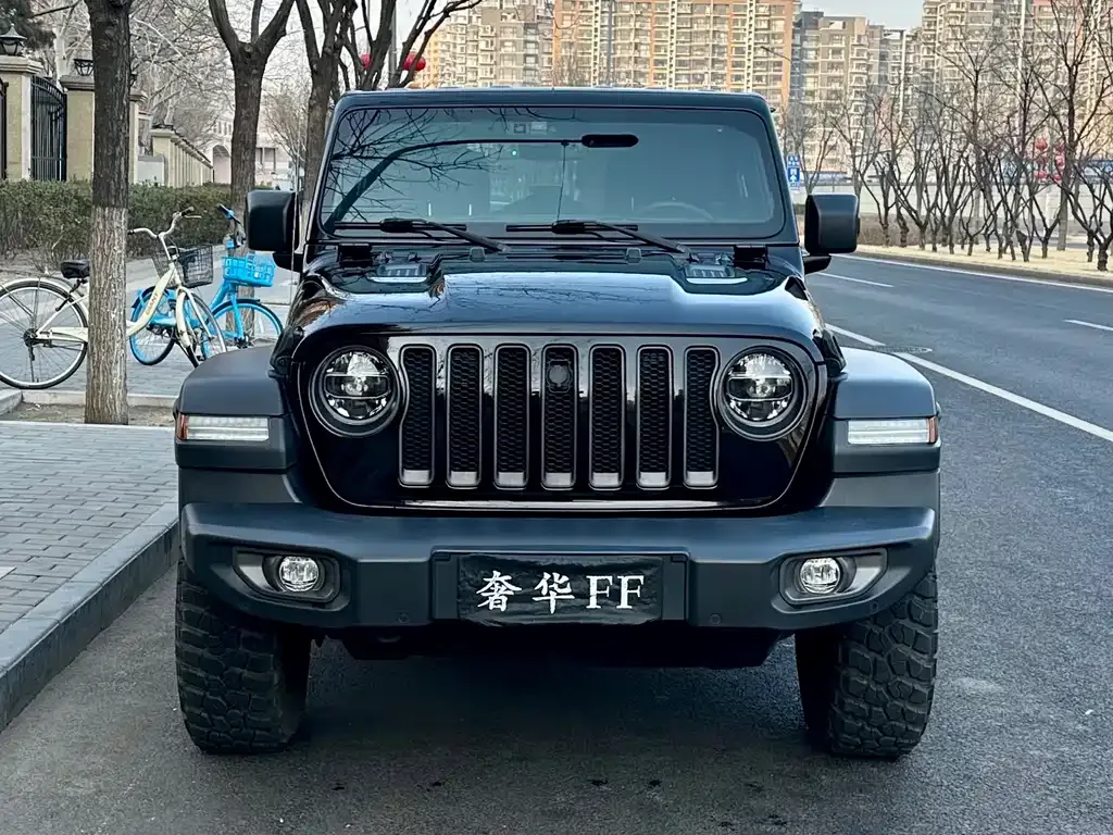 Jeep Wrangler — фото 3