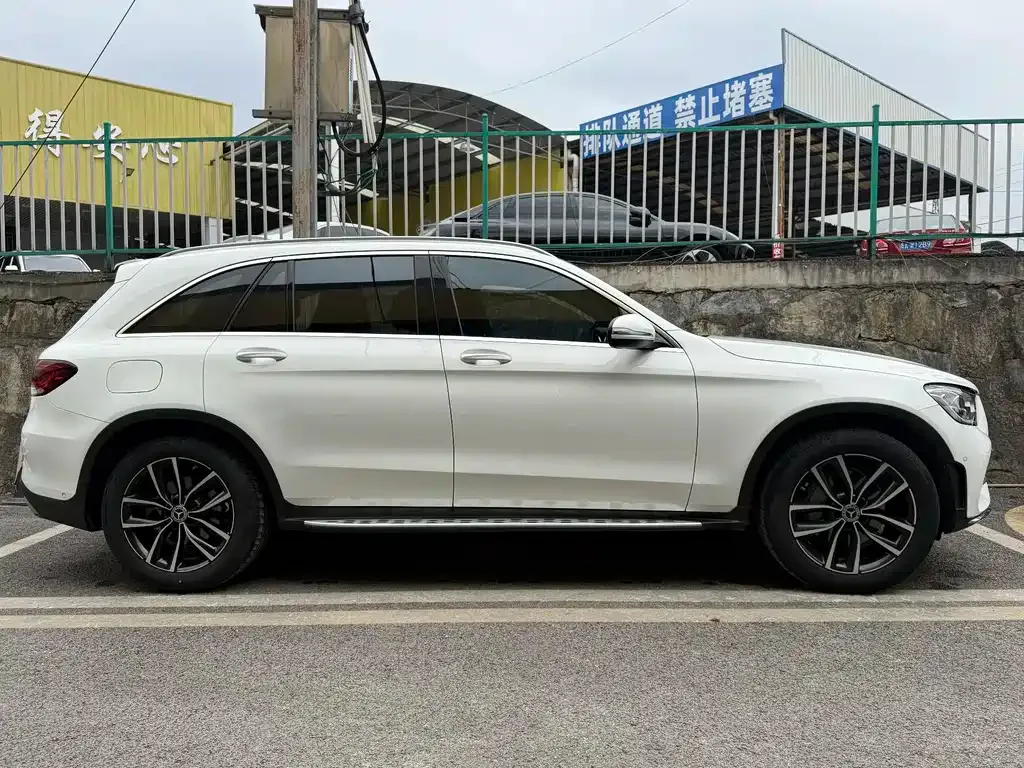 Mercedes-Benz GLC — фото 5