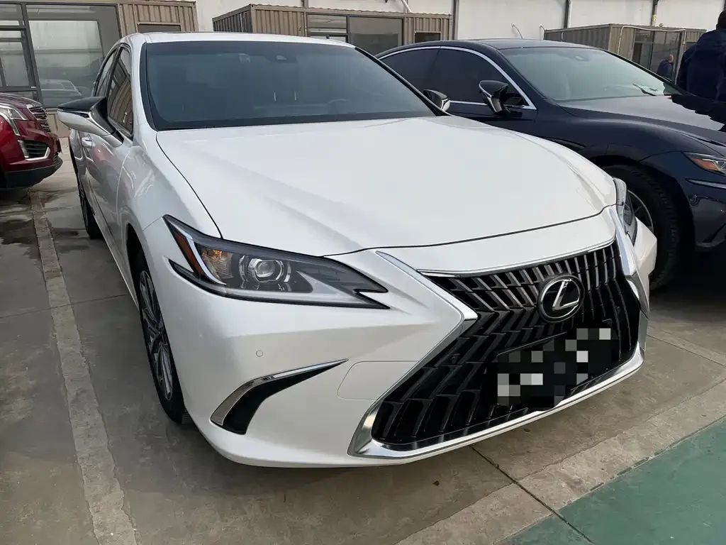 Lexus ES — фото 2