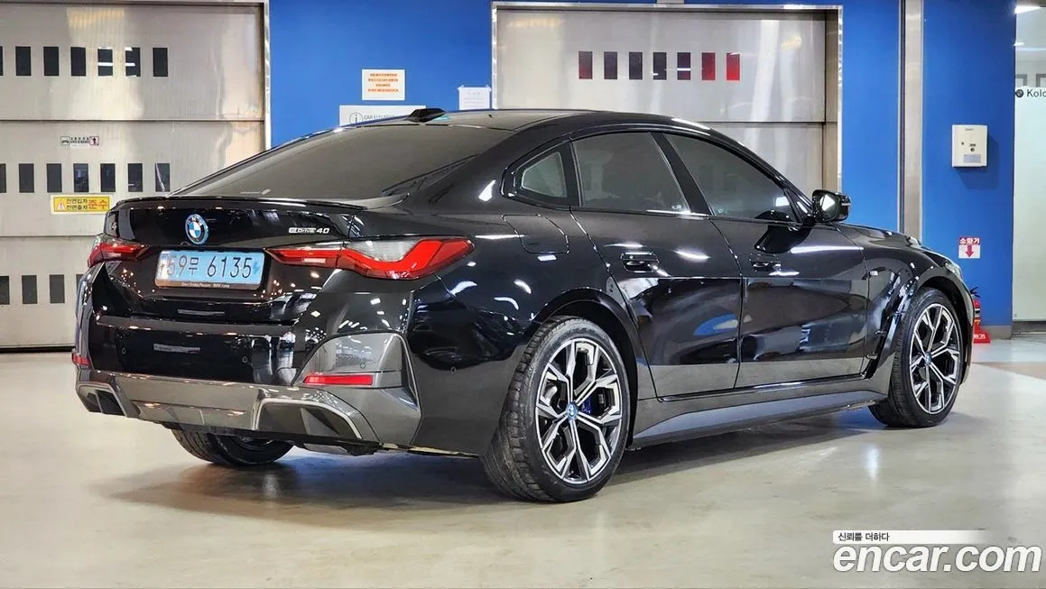 BMW i4 — фото 4