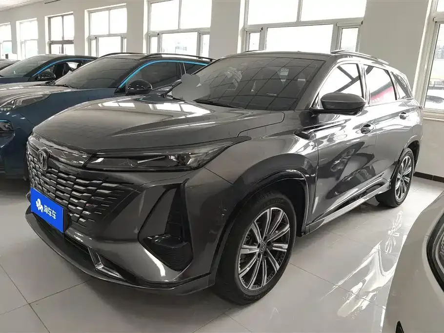 Changan CS75PLUS — фото 1