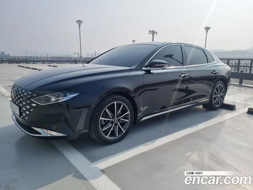 Hyundai Grandeur — фото 1