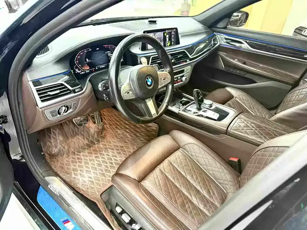 BMW 7 Series — фото 5