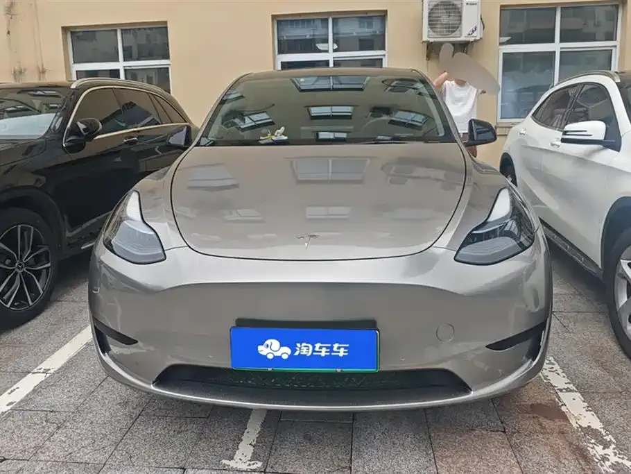 Tesla Model Y — фото 5