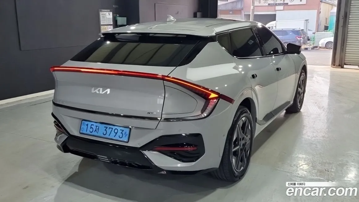 Kia EV6 — фото 2