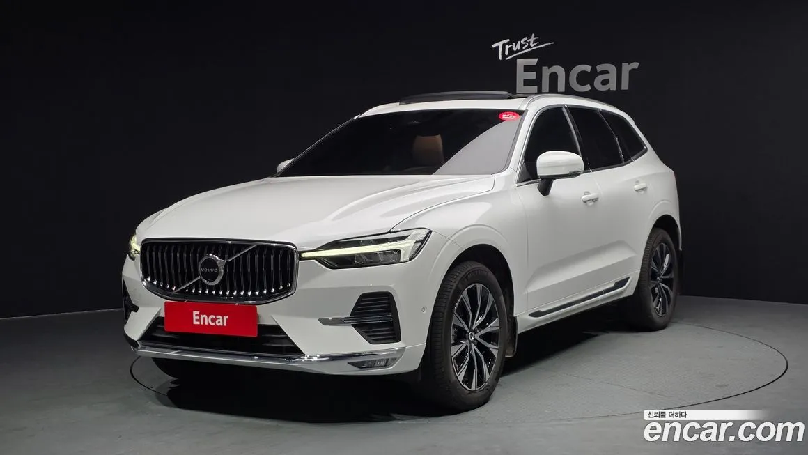Volvo XC60 — фото 1