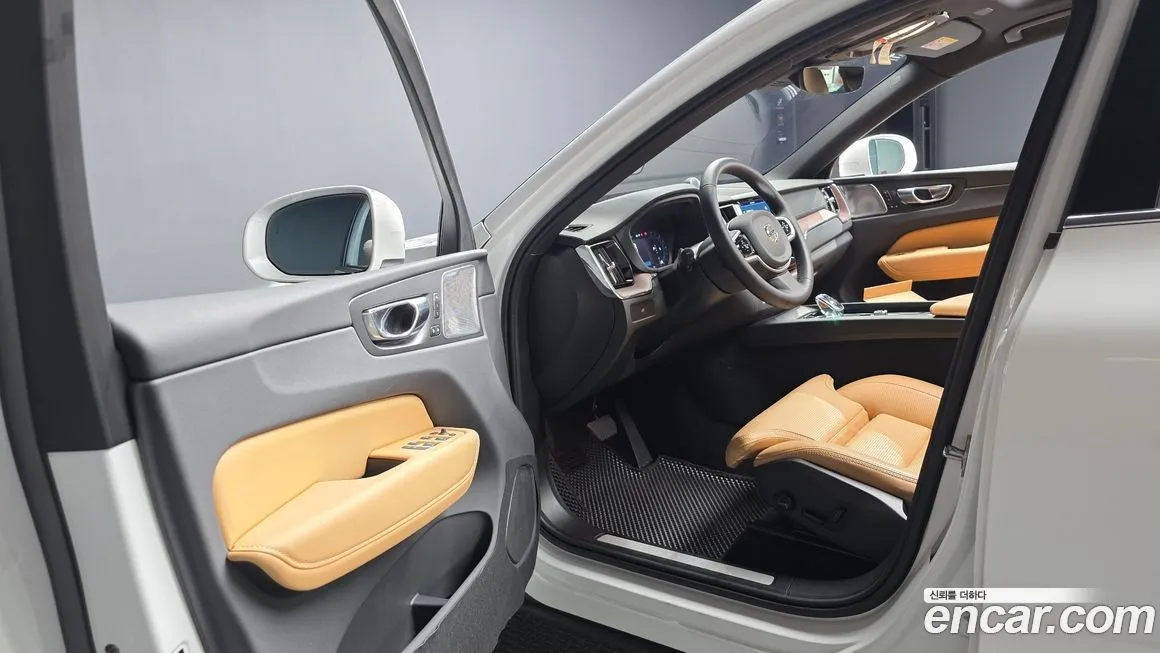 Volvo XC60 — фото 4