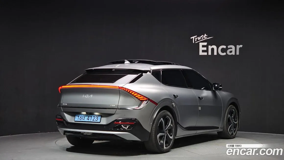 Kia EV6 — фото 2