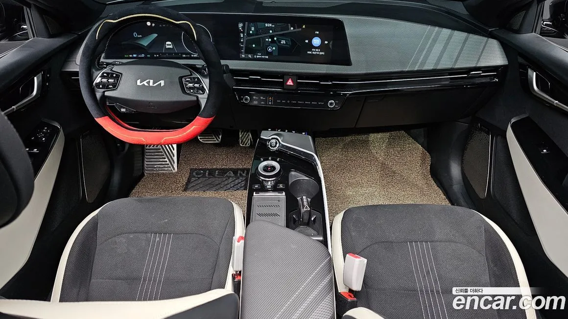 Kia EV6 — фото 9