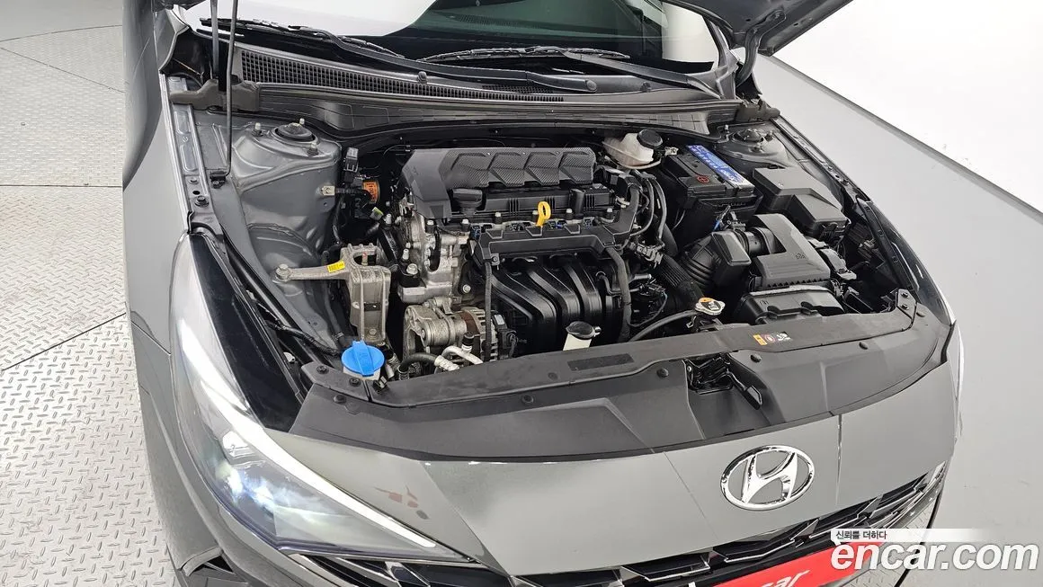 Hyundai AVANTE — фото 4