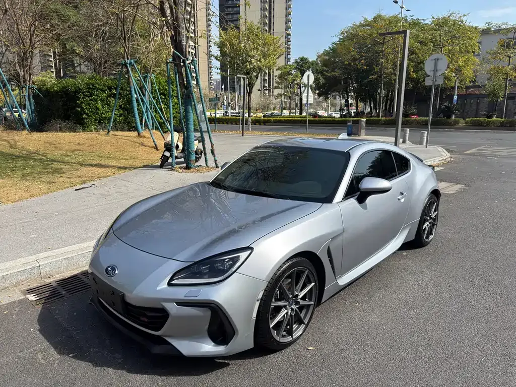 Subaru BRZ — фото 1