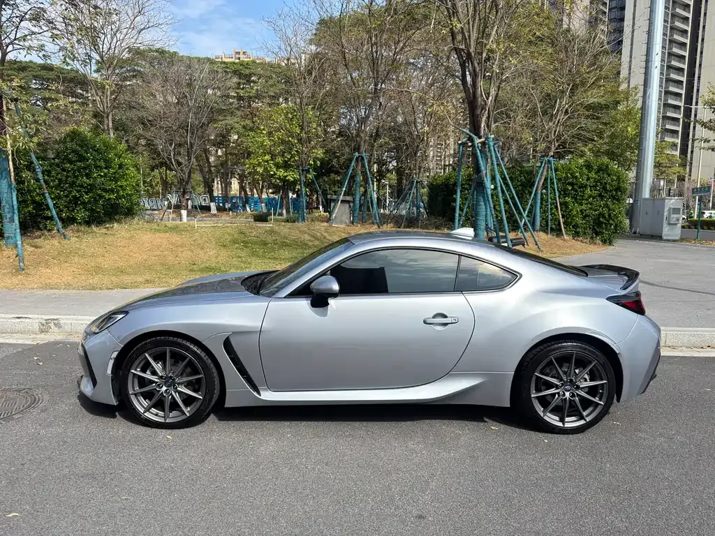 Subaru BRZ — фото 4