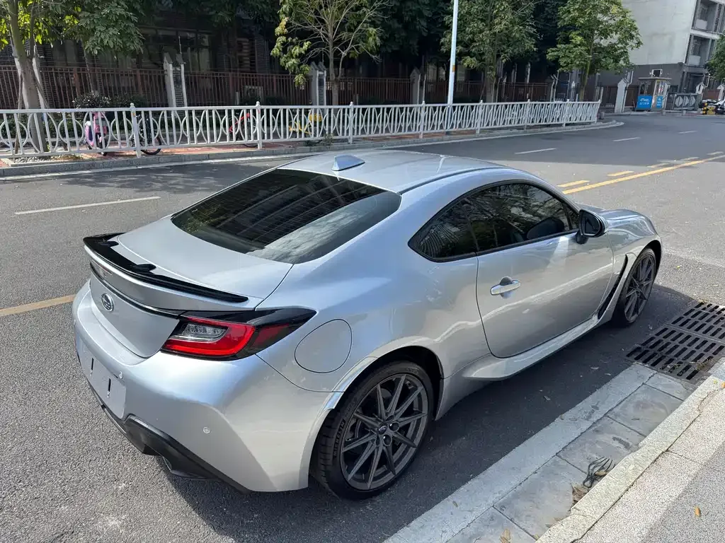 Subaru BRZ — фото 5