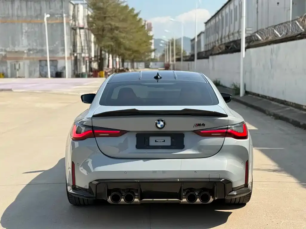 BMW M4 — фото 4