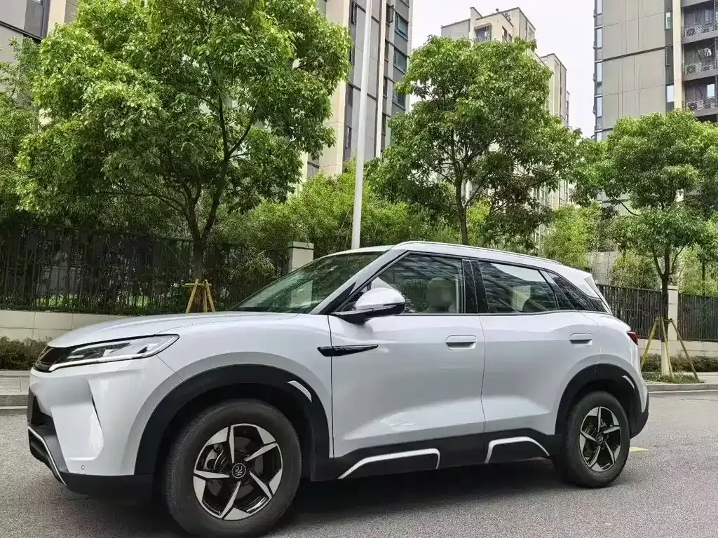 BYD Yuan UP — фото 1