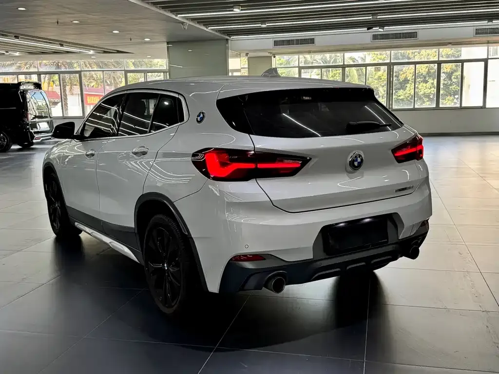 BMW X2 — фото 8