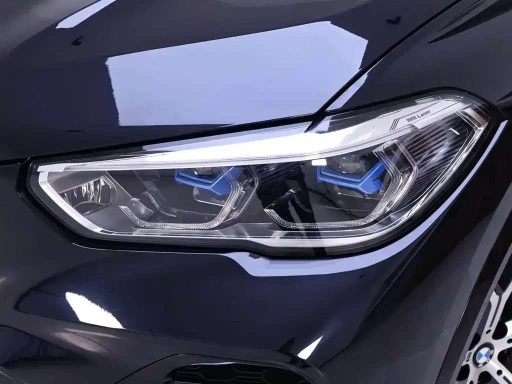 BMW X5 — фото 9