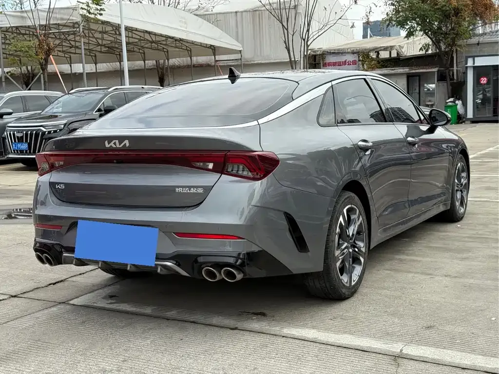 Kia K5 — фото 5
