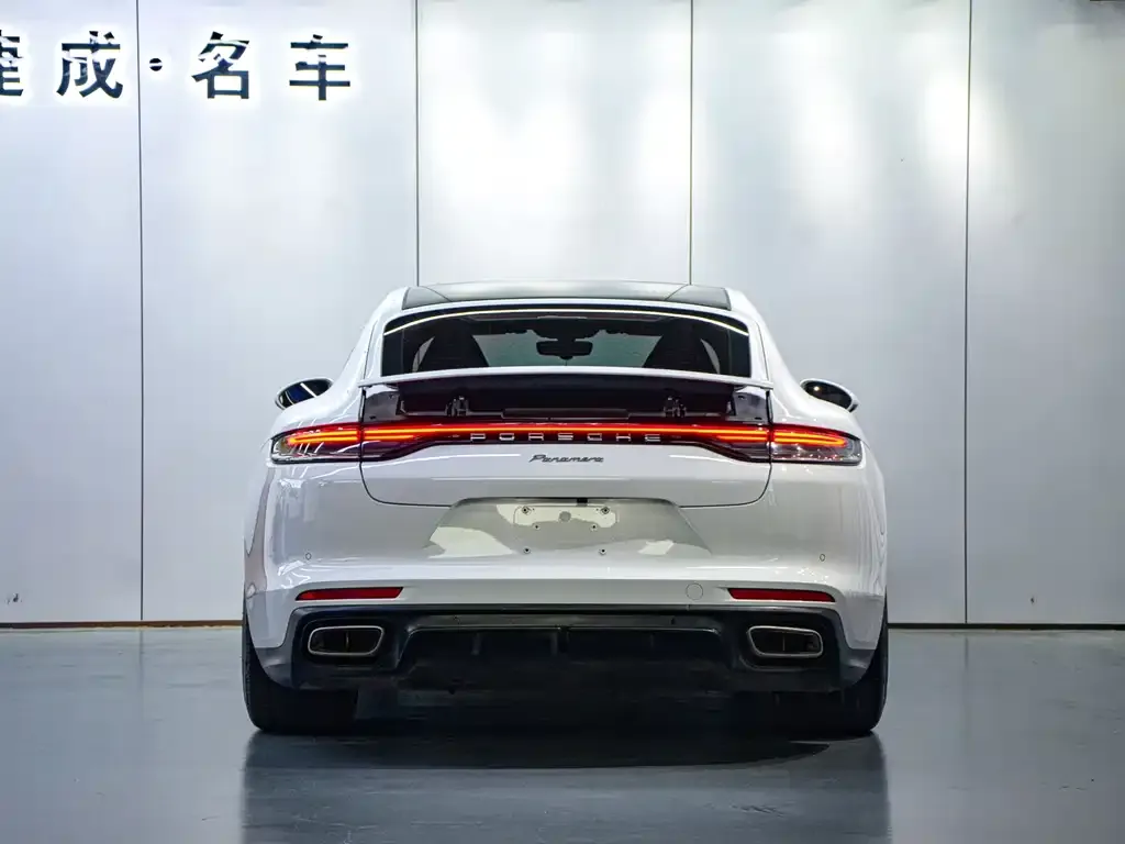 Porsche Panamera — фото 10