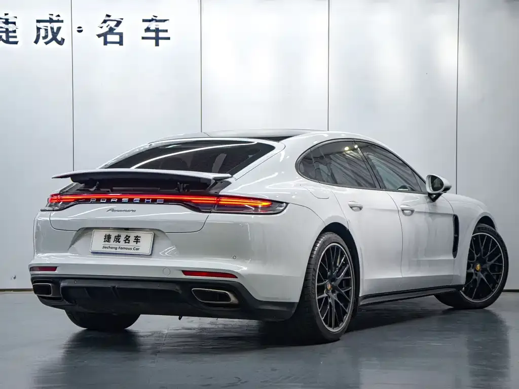 Porsche Panamera — фото 6