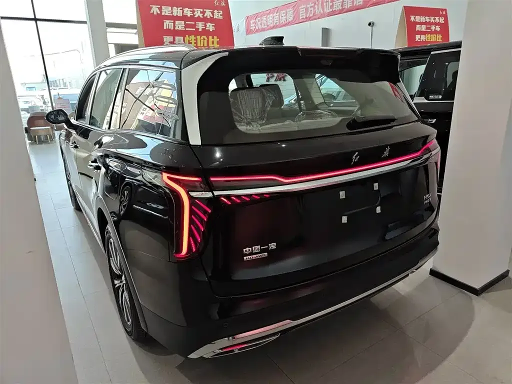 Hongqi HS7 PHEV — фото 3