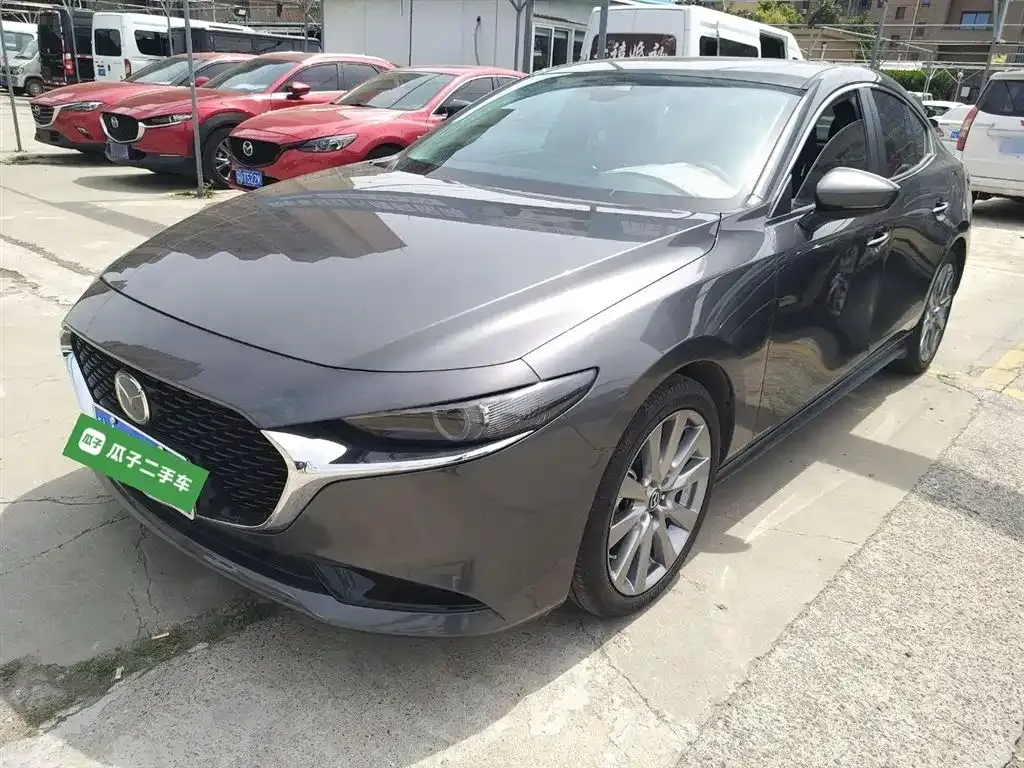 Mazda 3 Axela — фото 1