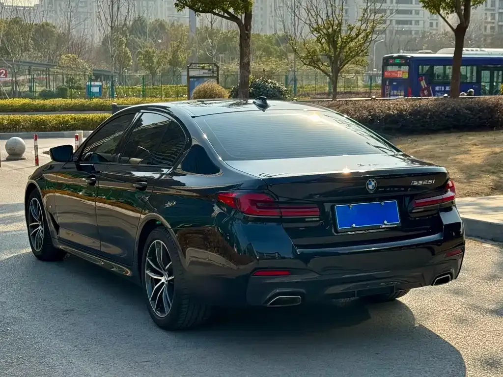 BMW 5 Series (Import) — фото 9