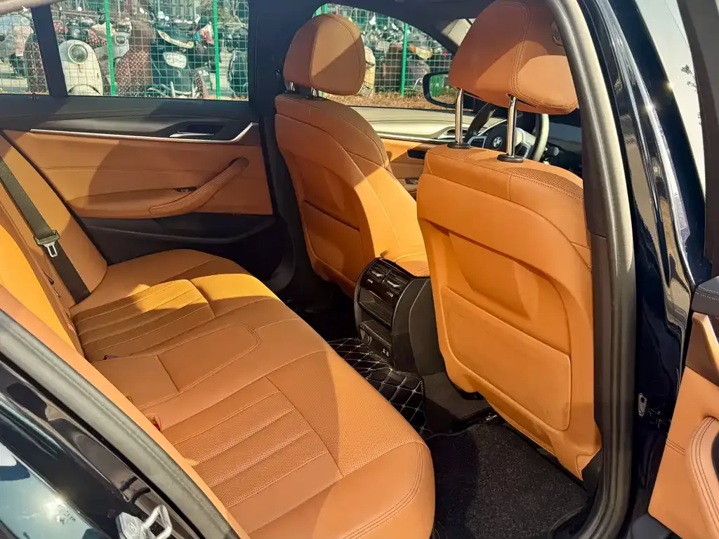 BMW 5 Series (Import) — фото 6